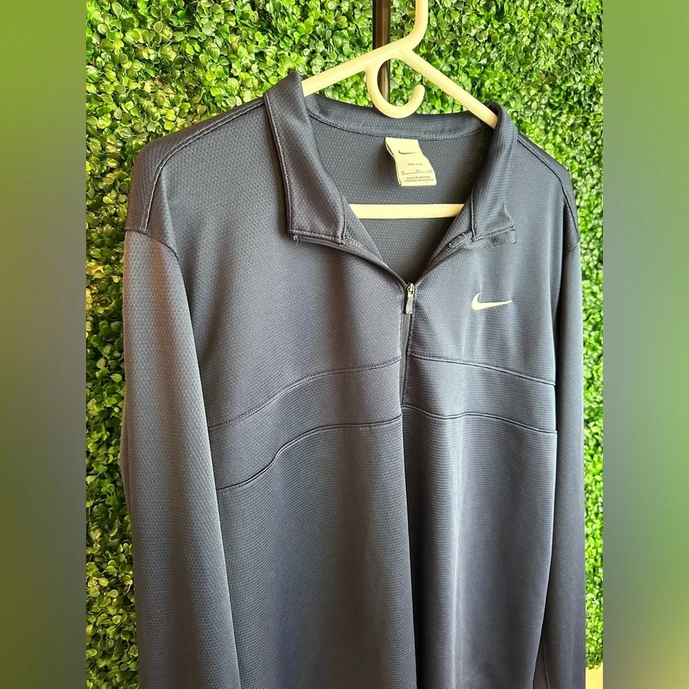 Nike Men’s 1/4 Zip Black Pullover